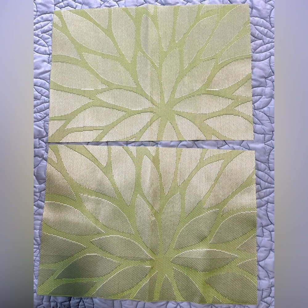 Green Dining Placemats with Leaf Design Set of 2